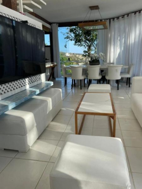 Casa em João Fernandes com ótima vista e Jacuzzi